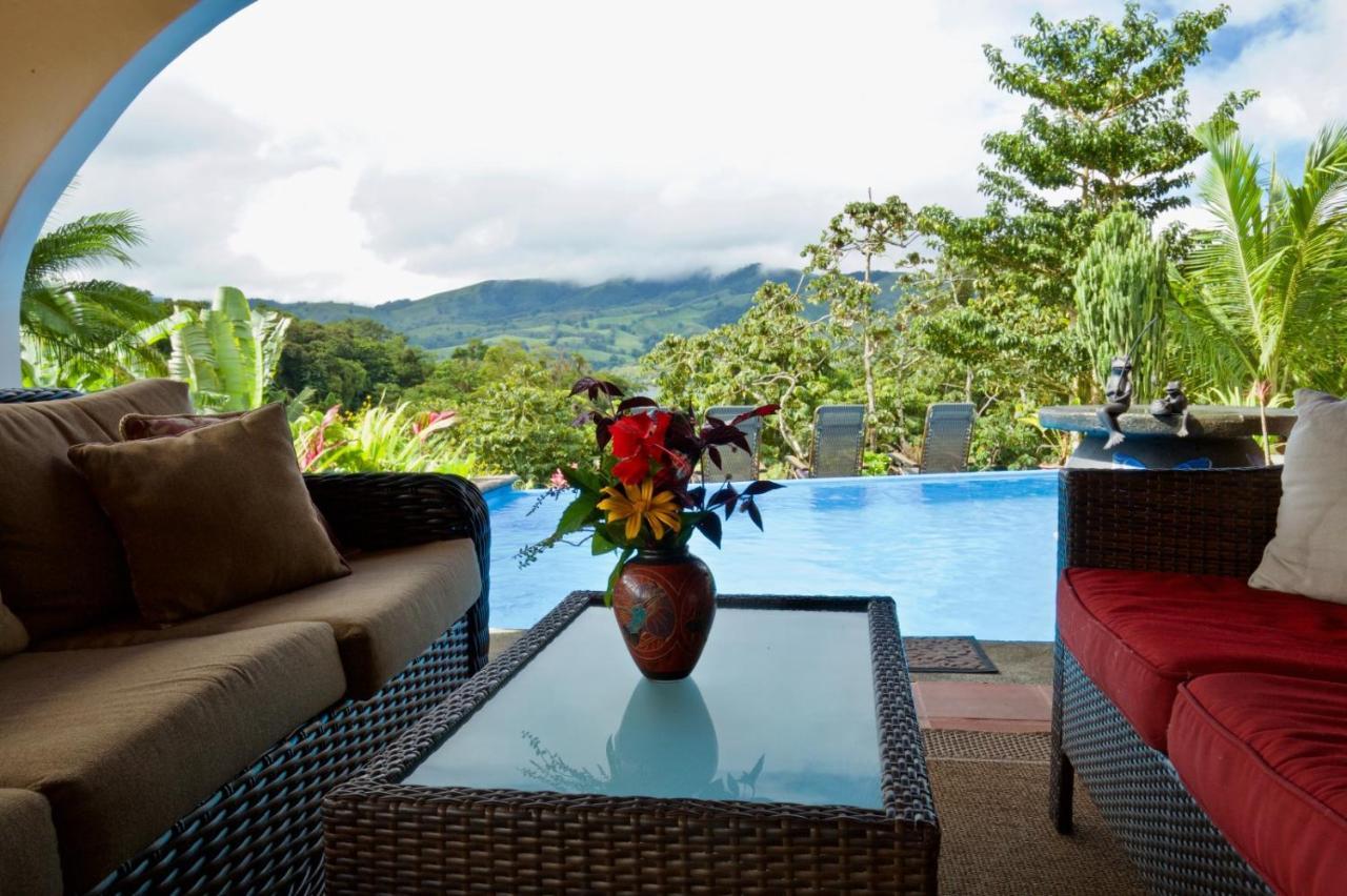 Toucan Lane Hotel And Restaurant Nuevo Arenal Exteriör bild